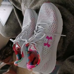 Women's ua charged impulse floral running shoes Clearance